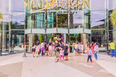 Bangkok, Tayland - 8 Temmuz 2017: Tayland'ın dünya standartlarındaki alışveriş merkezi 