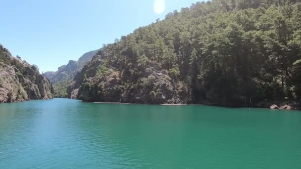 Acercándose a la garganta en el Cañón Verde — Vídeo de stock