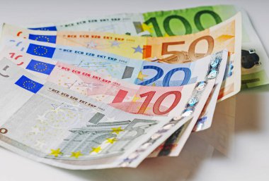 EURO - Avrupa Birliği gazetesi Nakit para