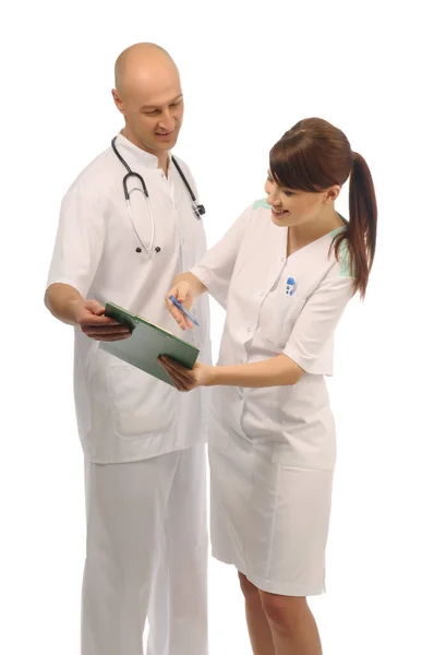 Dois Assistentes Médicos Sobre Notas Sobre Paciente — Fotografia de Stock