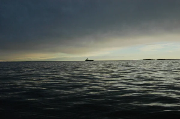 Mar Bajo Nubes Oscuras Noruega —  Fotos de Stock