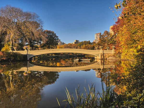 Bow bridge Central Park Stock Photo