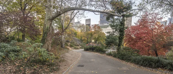 Gapstow köprü Central Park, New York City sonbahar — Stok fotoğraf