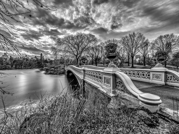 Boog brug central park — Stockfoto