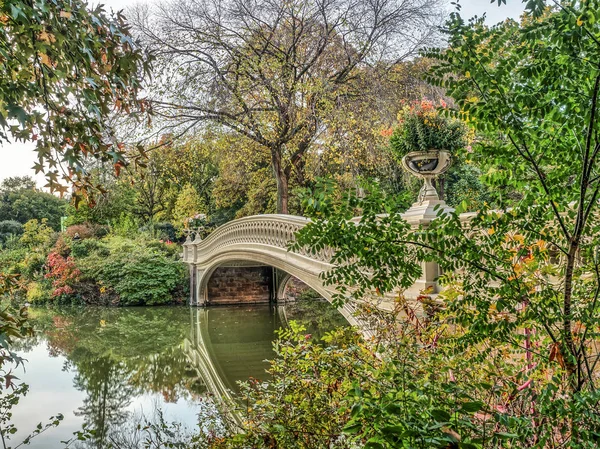 Ponte di prua Central Park autunno — Foto Stock