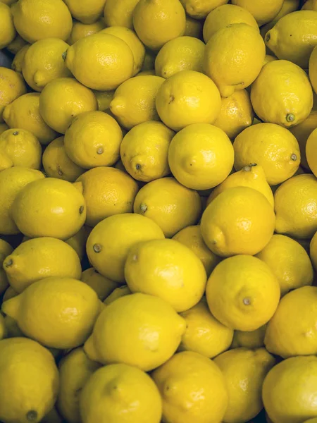 Lemons for sale — Stock Photo, Image