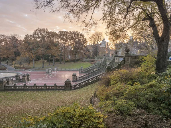 Bethesda Terrasse und Brunnen Herbst — Stockfoto