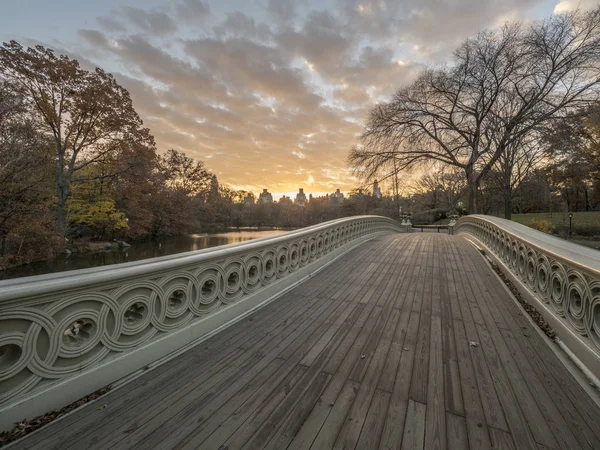 Bogenbrücke Central Park — Stockfoto