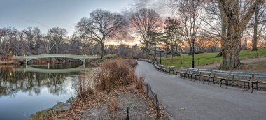 yay köprü Merkez Parkı