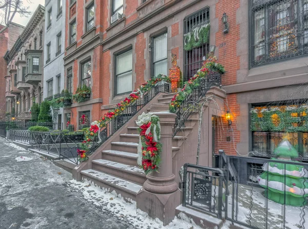 Brownstone Una Casa Schiera Arenaria Triassica Marrone Rivestita Questo Materiale — Foto Stock