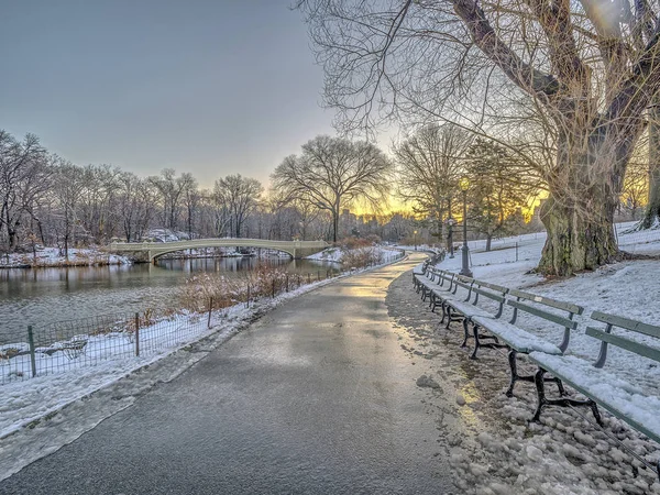 Bogenbrücke Central Park — Stockfoto