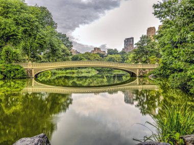 yay köprü Merkez Parkı