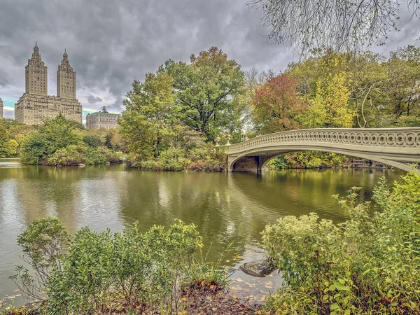 Bogenbrücke Central Park — Stockfoto