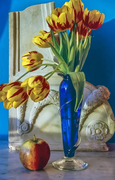 Flower arrangement  in closeup — Stock Photo, Image
