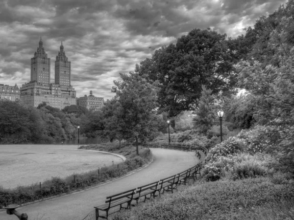 Central park, new york city na jezeře — Stock fotografie