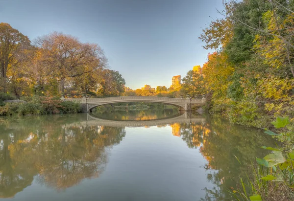 Puente Proa Central Park Nueva York Finales Otoño —  Fotos de Stock