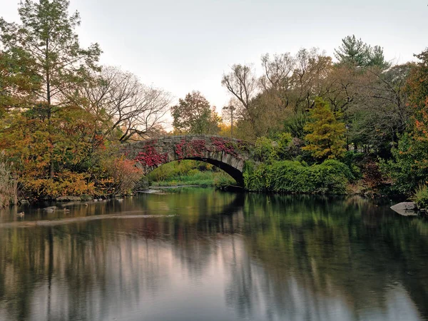 Gapstow Bridge Central Park Het Najaar — Stockfoto