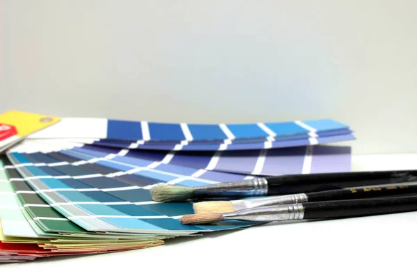 A color palette on the table — Stock Photo, Image