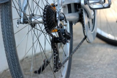 bir bisiklet tekerleği