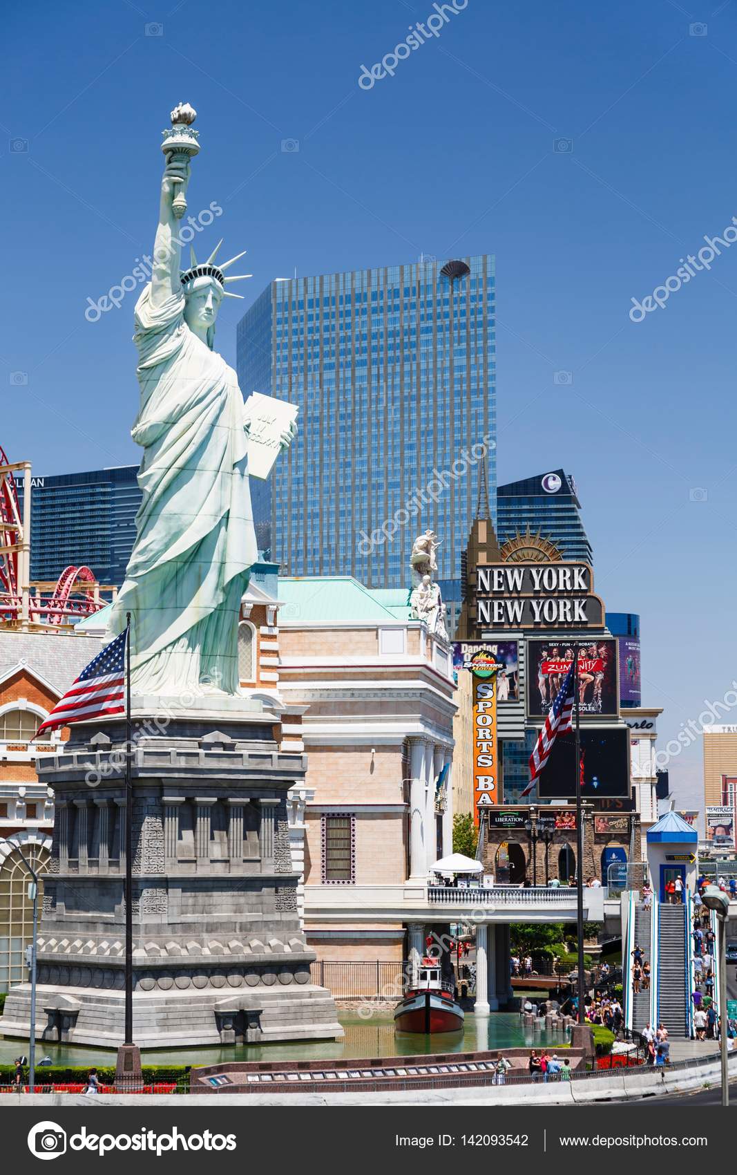 Statue Of Liberty At New York New York Hotel Las Vegas Stock Editorial Photo C Paulmaguire Statue Of Liberty At New York New York Hotel Las Vegas Stock Editorial Photo C Paulmaguire