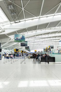 Kalkış salonu Heathrow Terminal 5