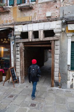 Venedik 'teki Eski Yahudi Gettosuna Giriş