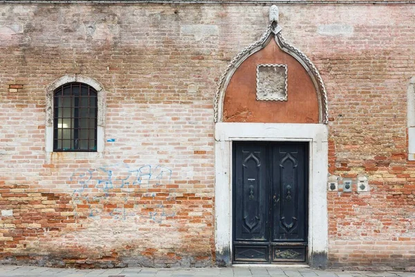 Porta d'ingresso vintage Venezia — Foto Stock