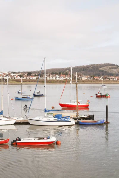 Boote im Hafen conwy wales — Stockfoto
