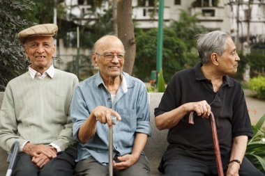 Yaşlı Hintli adamlar, yaşlılar