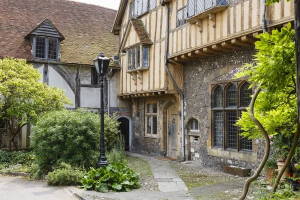 Κτίρια Tudor Του Cheyney Court Στην Ιστορική Πόλη Winchester Hampshire — Φωτογραφία Αρχείου