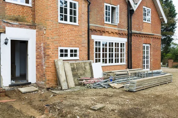 Mejora Del Hogar Trabajos Construcción Fuera Una Casa Victoriana Buckinghamshire — Foto de Stock