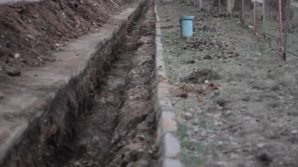 Vervanging Van Leidingen Loopgraaf Asfalt Volle Grond Herstelperspectief — Stockvideo