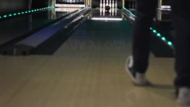 Oyuncu grev yapıyor. Grevin başarısı bovlingde. Yetenek kazan