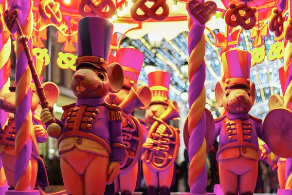 おとぎ話のキャラクターの数字マウスパレード音楽 — ストック写真