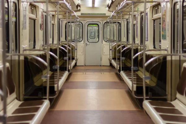 Empty subway vagon rush hour no passengers — Stock Photo, Image