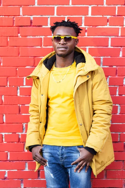 African American man stylish fashionable on trend . contrast color yellow red — Stock Photo, Image