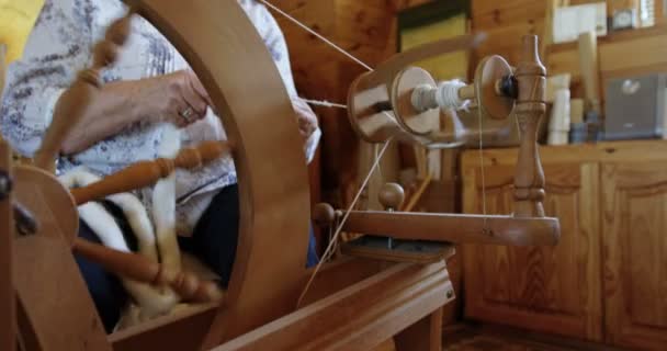 Senior Woman Operating Weaving Machine Workshop — Stock Video