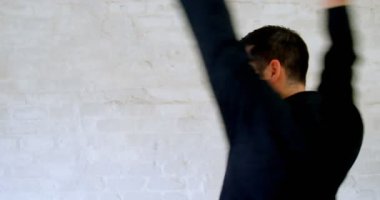 Kung fu fighter fitness Studio 4 k dövüş sanatları uygulamak