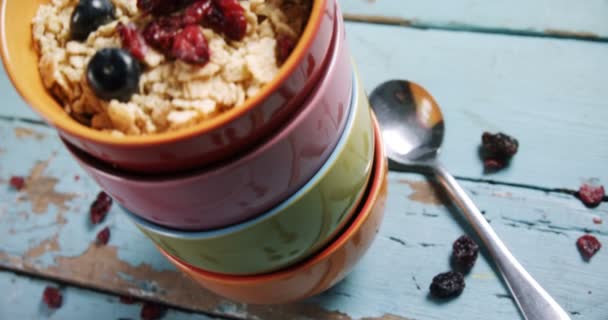 Primer Plano Del Desayuno Saludable Tazón Una Mesa — Vídeo de stock