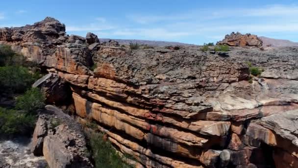 Vista Aérea Del Hermoso Paisaje Las Montañas Rocosas — Vídeo de stock