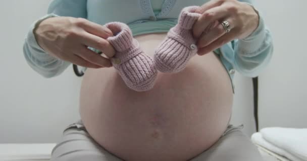 Vue Face Section Médiane Une Femme Enceinte Caucasienne Dans Hôpital — Video