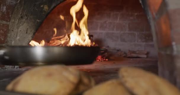 Close Frying Pan Potato Slices Being Put Pizza Oven Busy — Stock Video
