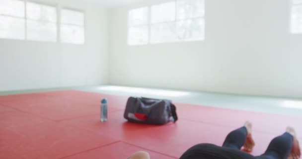Vista Frontal Close Uma Judoca Feminina Caucasiana Adolescente Fazendo Flexões — Vídeo de Stock