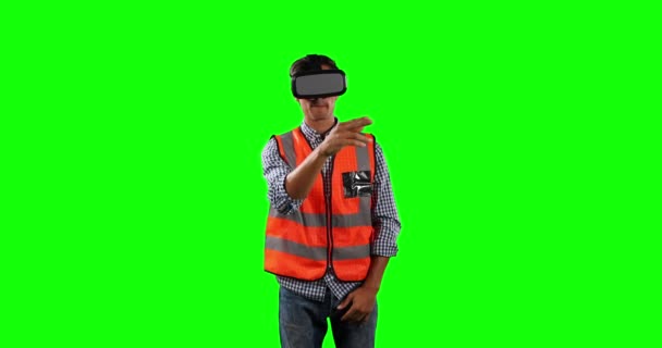 Vorderansicht Eines Kaukasischen Mannes Mit Warnweste Und Virtual Reality Brille — Stockvideo