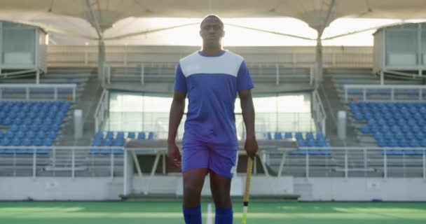 Front View African American Male Field Hockey Player Wearing Blue — Stock Video