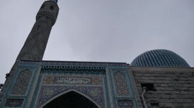 Büyük bir caminin dışı. St. Petersburg 'daki cami..