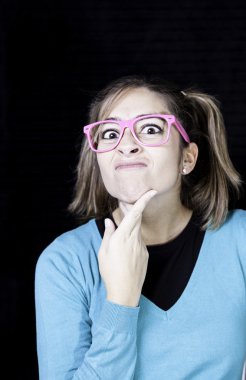 Nerdy kadın eğitimi