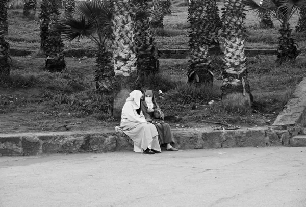 Уличная женщина Марокко — стоковое фото