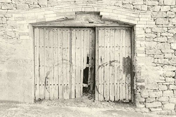 Rustic window broken — Stock Photo, Image