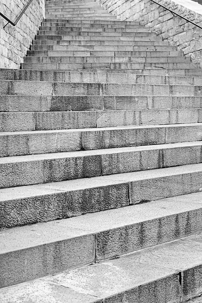 Escaleras en la ciudad — Foto de Stock